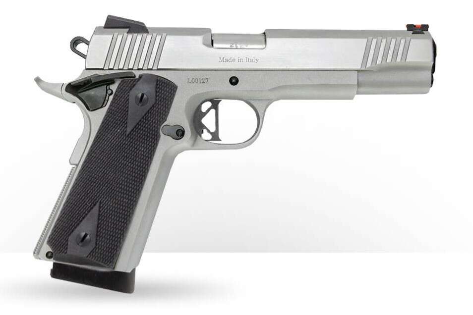 Handguns Charles Daly 1911 Superior 45ACP 1911 SUPERIOR 45ACP 8+1 CHROME • 440.148 • Model: 1911 Superior